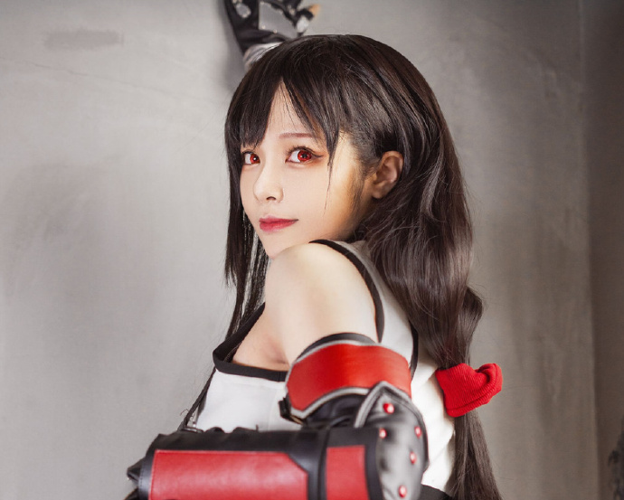 Hachi小芭 写真合集[25套][持续更新]